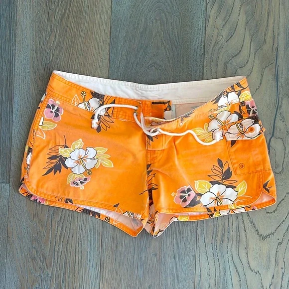 Old Navy Vintage Orange Tropical Print Ultra Low Waist Cargo Board Shorts -Sml - Picture 7 of 8